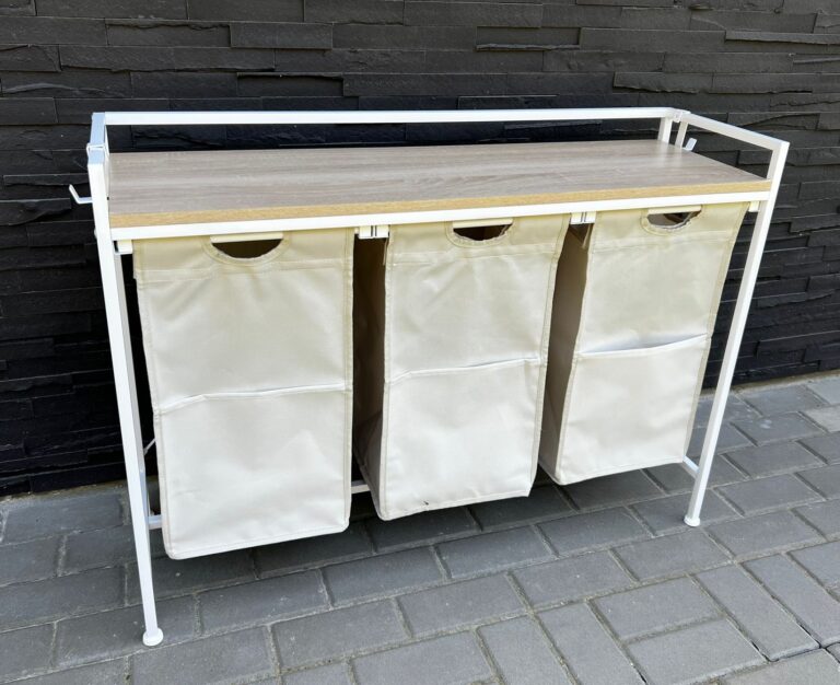 Regál na třídění špinavého prádla s 3 boxy